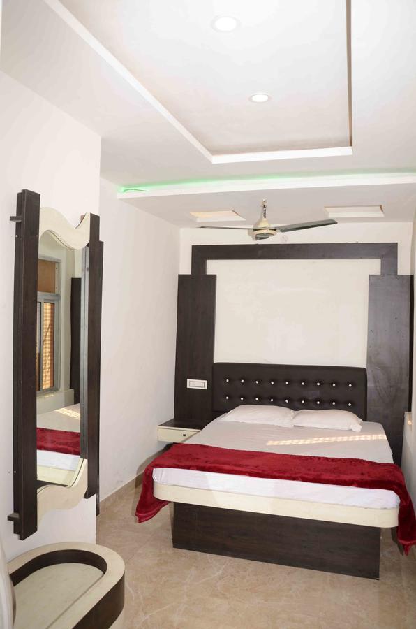 Hotel Natraj 瑟瑟拉姆 外观 照片