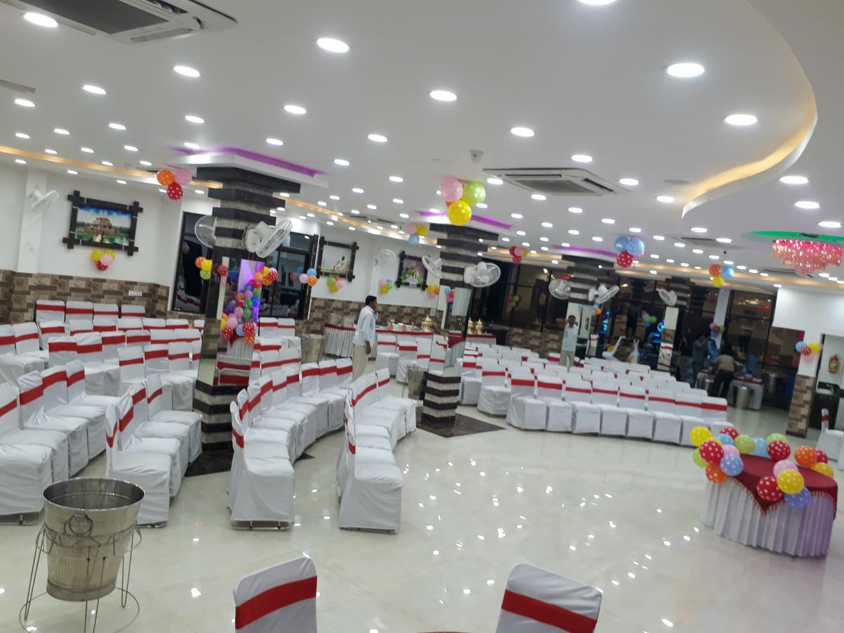 Hotel Natraj 瑟瑟拉姆 外观 照片