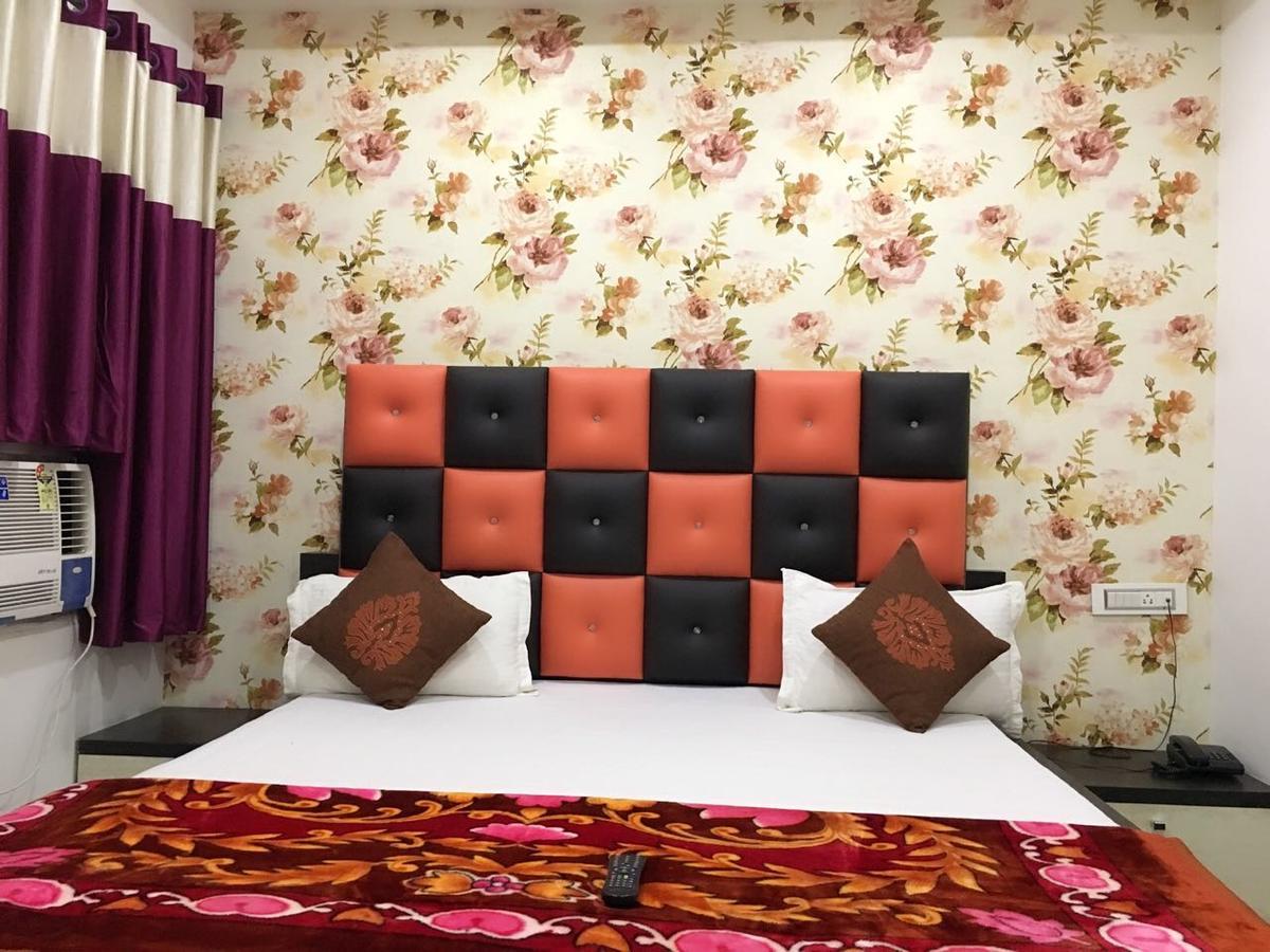 Hotel Natraj 瑟瑟拉姆 外观 照片