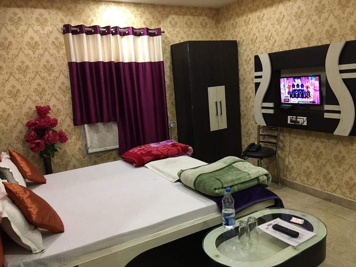 Hotel Natraj 瑟瑟拉姆 外观 照片